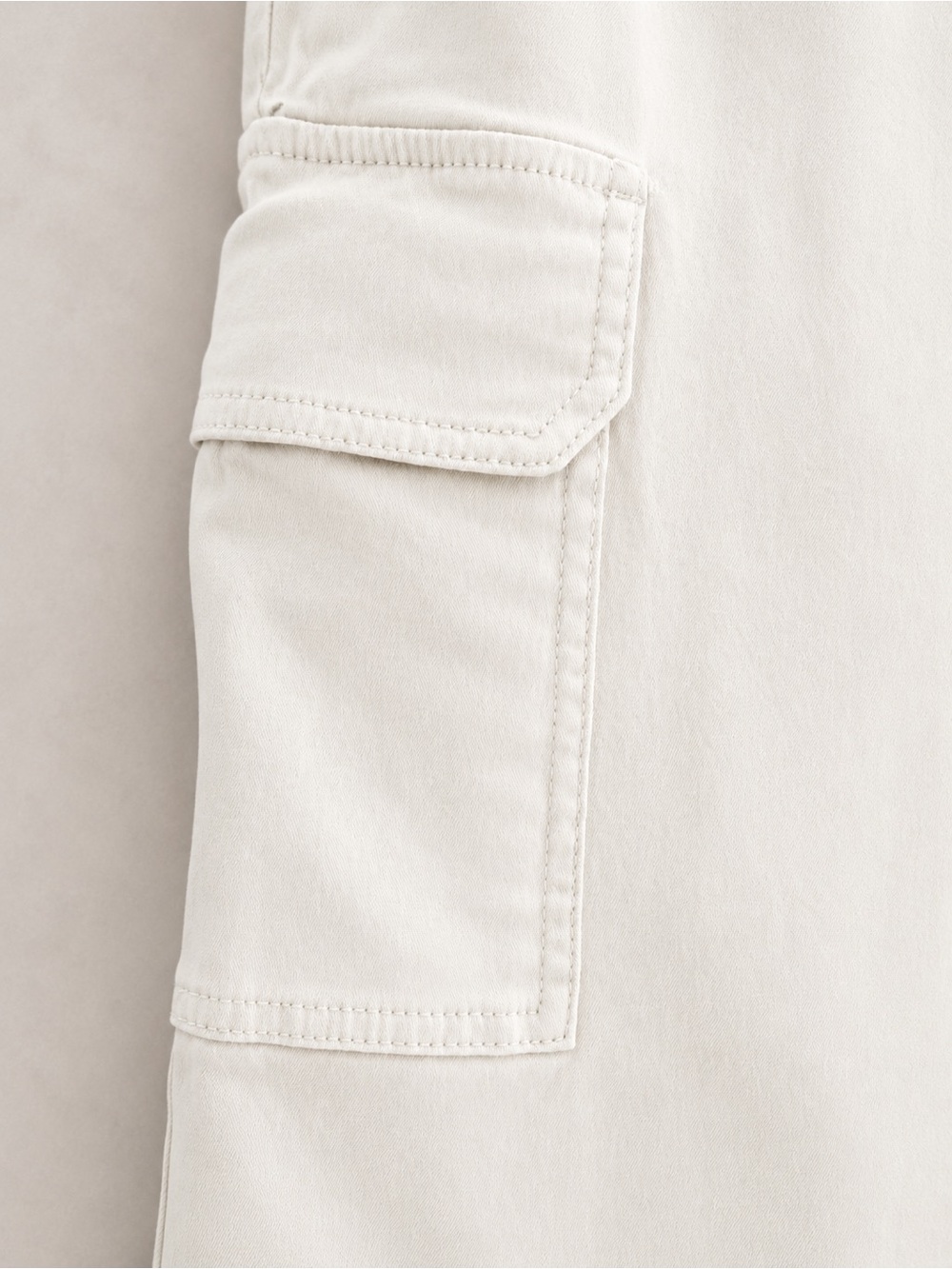 RE Generation by Celebrity Pink Relaxed Cargo Pants Size 7/28 Cream Wide Leg - Picture 5 of 12